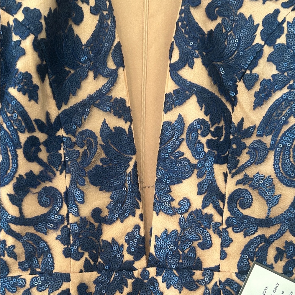 Dress the Population Navy and Nude Long Sleeve Dress - Picture 6 of 7